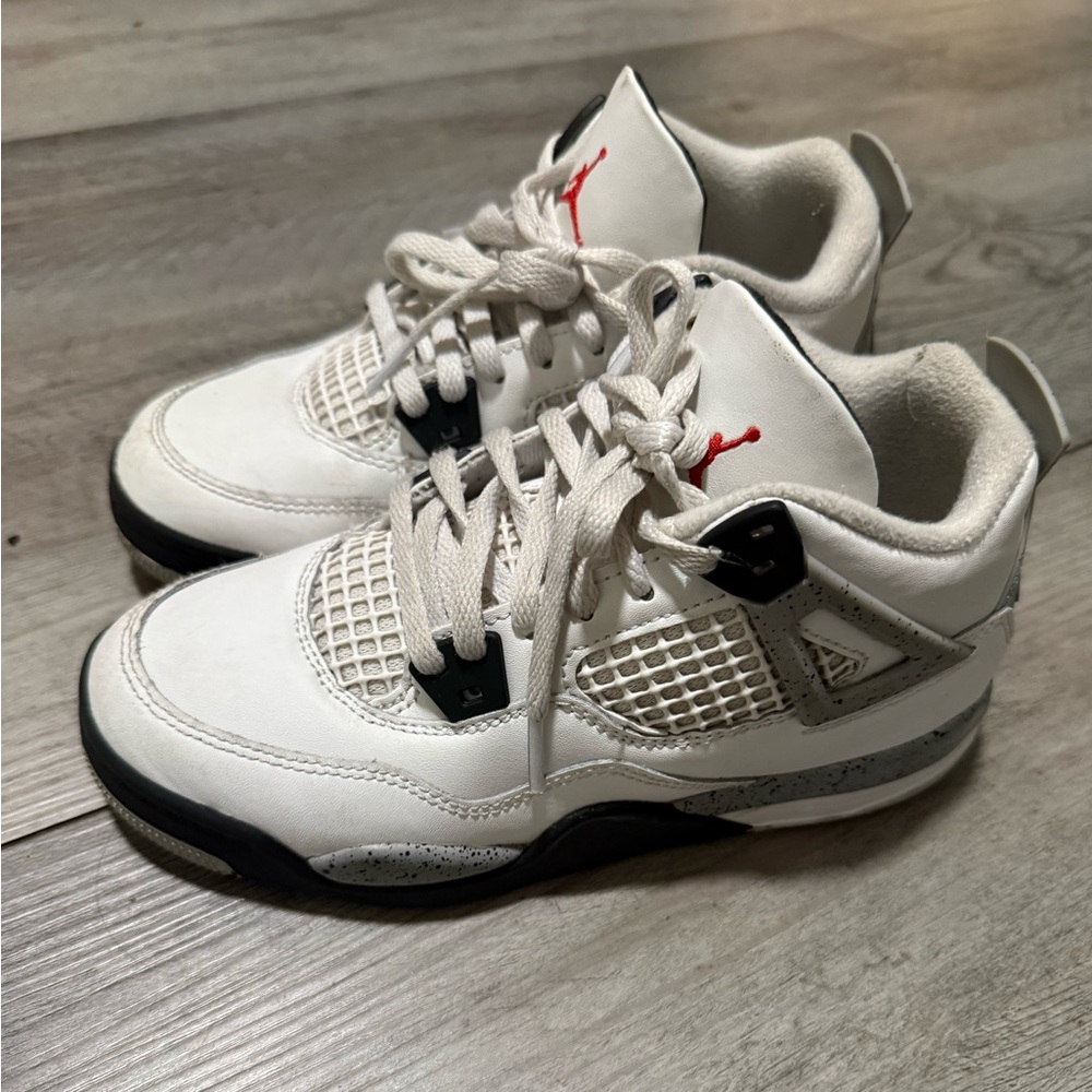 Kids used cement 4 Jordan’s